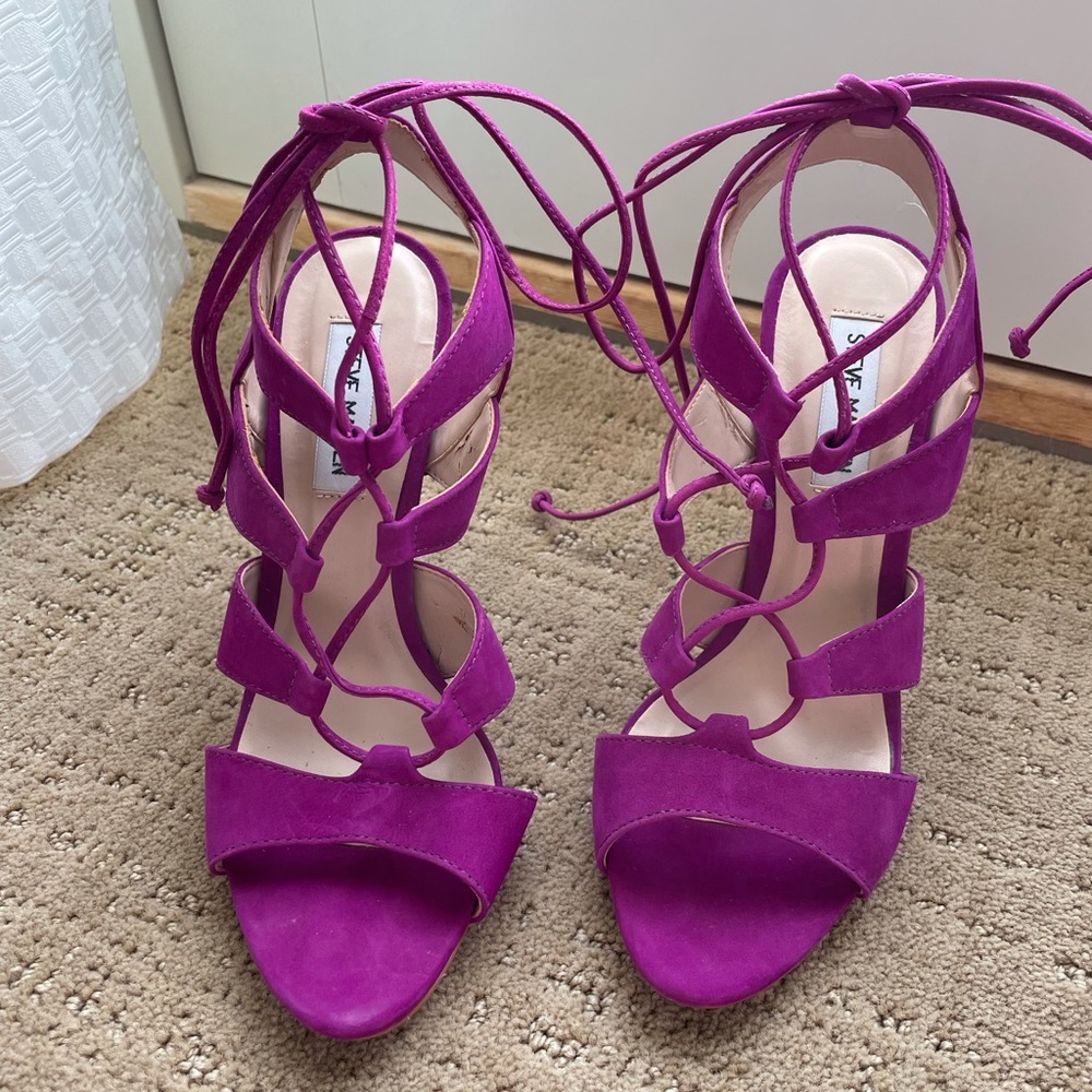 STEVE MADDEN TIE UP PURPLE HEELS WORN ONCE